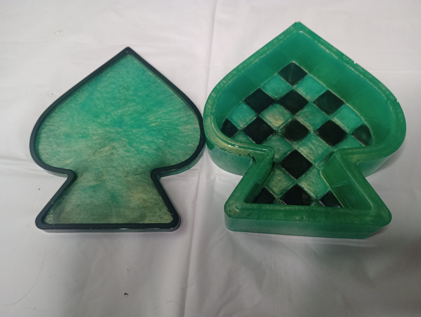 Spade Resin Box/storage container